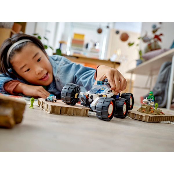 LEGO City Космічний дослідницький всюдихід з інопланетним життям 311 деталей (60431)