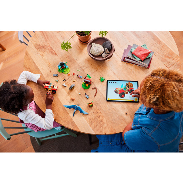 LEGO Jurassic World: Центр порятунку малюків динозаврів