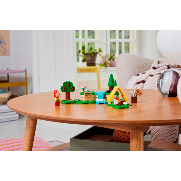 Конструктор LEGO Animal Crossing Активний відпочинок Bunnie