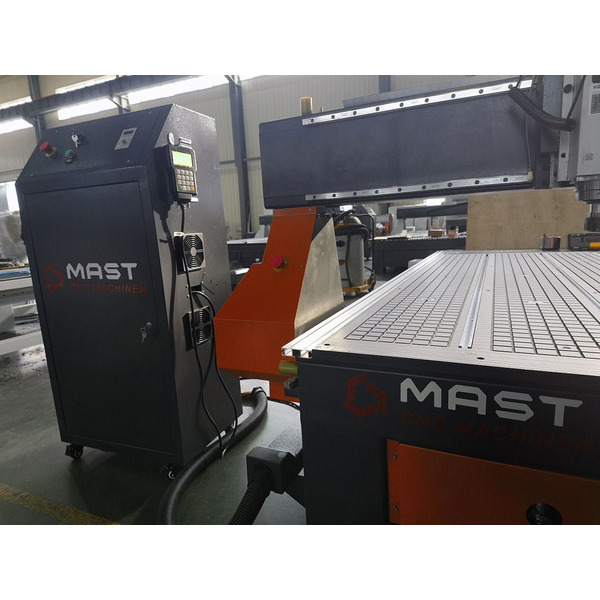 Фрезерний верстат по дереву з ЧПУ MAST 1325