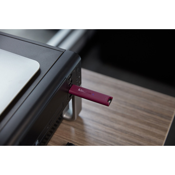 USB-Флешка Kingston DataTraveler Max Red (DTMAXA/512GB)