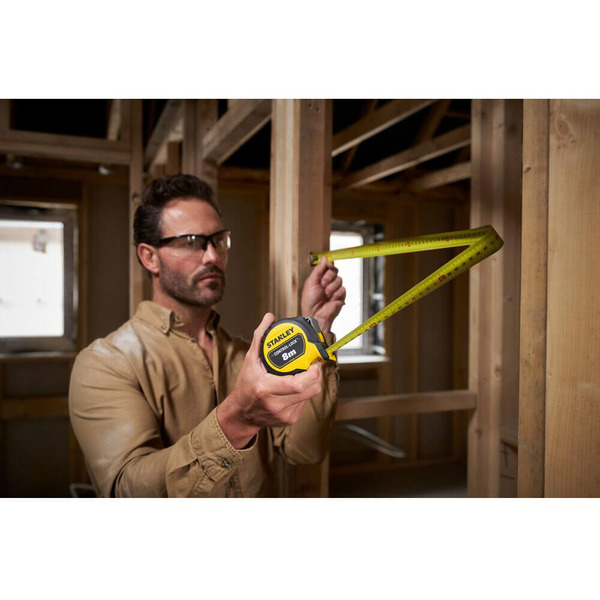 Рулетка измерительная CONTROL-LOCK длиной 8 м, шириной 25 мм, в прорезиненном корпусес, двухсторонней шкалой STANLEY STHT37232-0