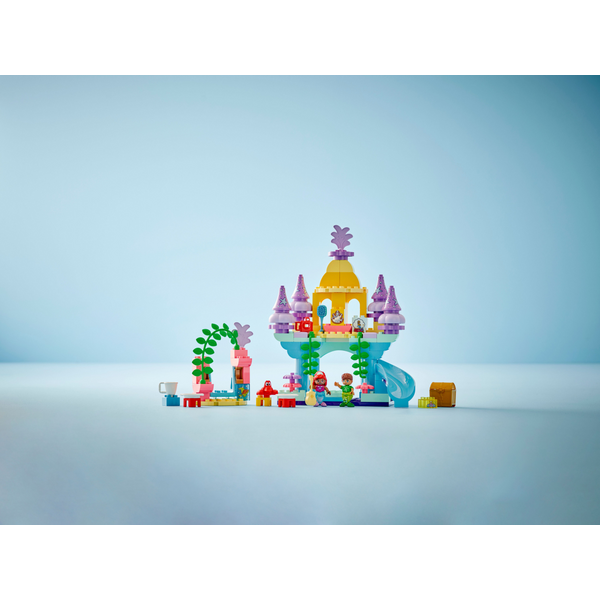 Конструктор LEGO DUPLO Disney Очаровательный подводный дворец Ариэль 10435