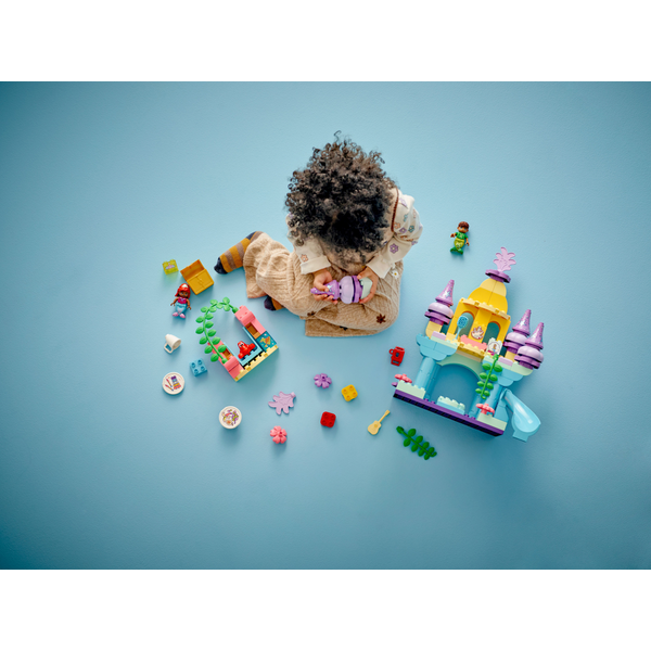 Конструктор LEGO DUPLO Disney Очаровательный подводный дворец Ариэль 10435