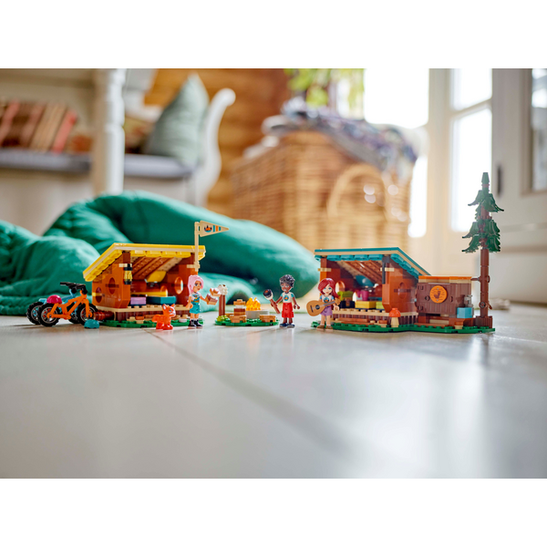 Конструктор LEGO Friends Затишні будиночки у пригодницькому таборі 42624