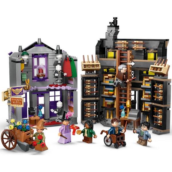 Конструктор LEGO 76439 Harry Potter Магазини Олівандера та мантій від Мадам Малкін