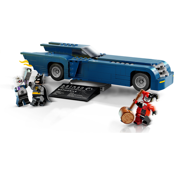 Конструктор LEGO Batman Бэтмен на бетмобиле против Харли Квин и Мистера Фриза