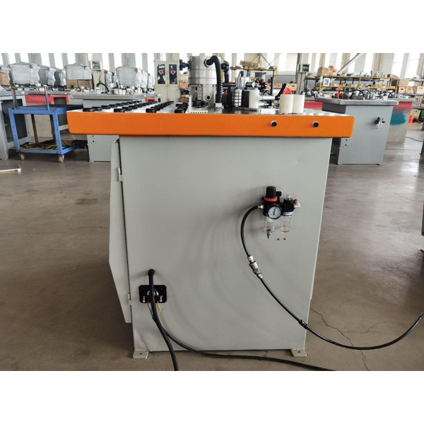 Кромкооблицовочный станок MAST Holztechnik K515