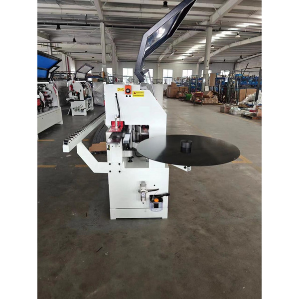 Кромкооблицовочный станок MAST Holztechnik K306