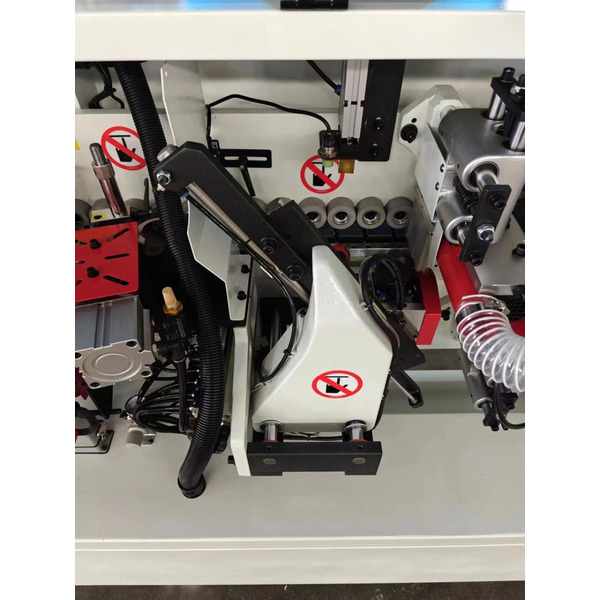 Кромкооблицювальний верстат MAST Holztechnik K306Р