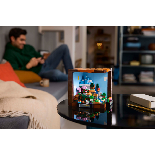 Конструктор LEGO Minecraft Верстак 1195 деталей (21265)