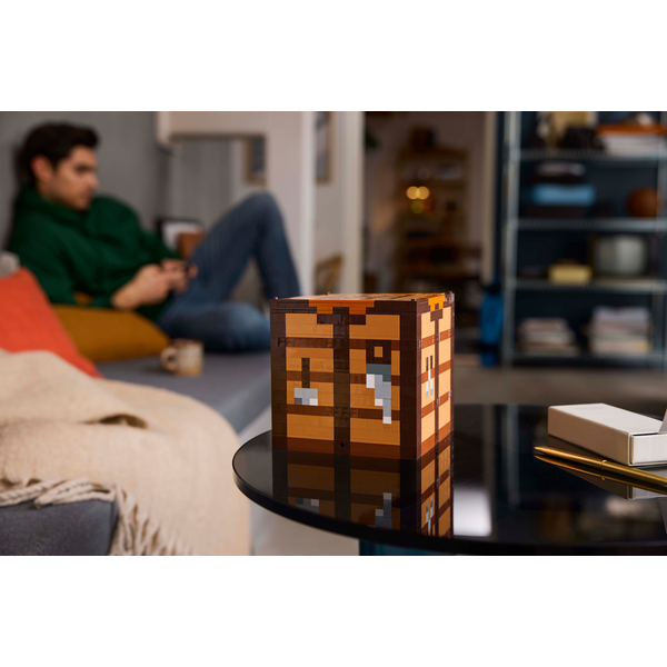 Конструктор LEGO Minecraft Верстак 1195 деталей (21265)