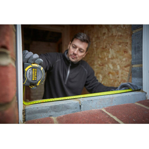 Рулетка вимірювальна FatMax®Autolock довжиною 8 м/26, шириною 25 мм, в обгумованому корпусі, з подвійною шкалою STANLEY FMHT43243-0