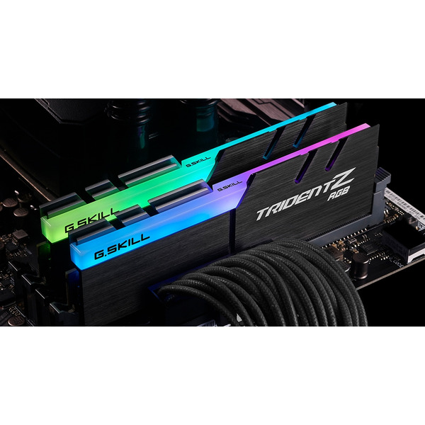Модуль памяти DDR4 2x16GB/3200 G.Skill Trident Z RGB (F4-3200C16D-32GTZR)