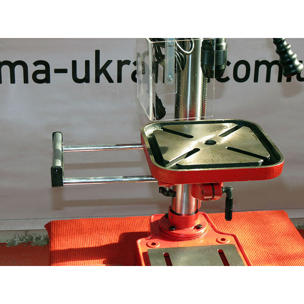 Сверлильный станок по металлу Holzmann SB 162VN