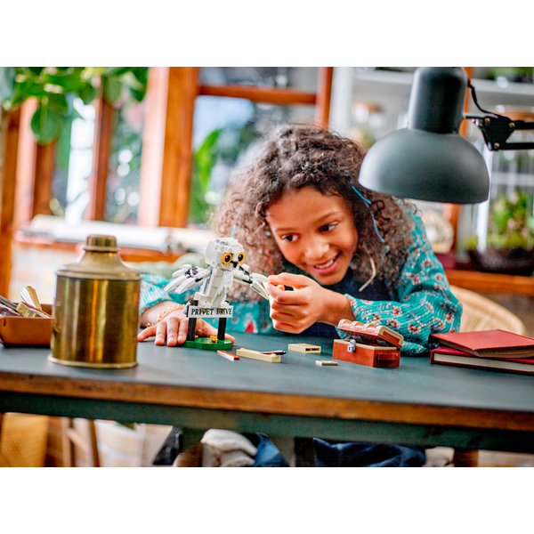 Конструктор LEGO Harry Potter Хедвіга на Тисовій вулиці, 4 337 деталей (76425)