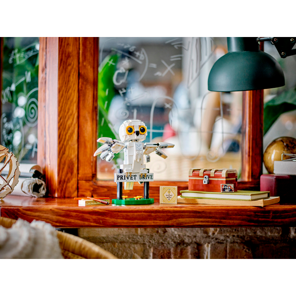 Конструктор LEGO Harry Potter Хедвіга на Тисовій вулиці, 4 337 деталей (76425)