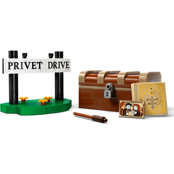 Конструктор LEGO Harry Potter Хедвіга на Тисовій вулиці, 4 337 деталей (76425)