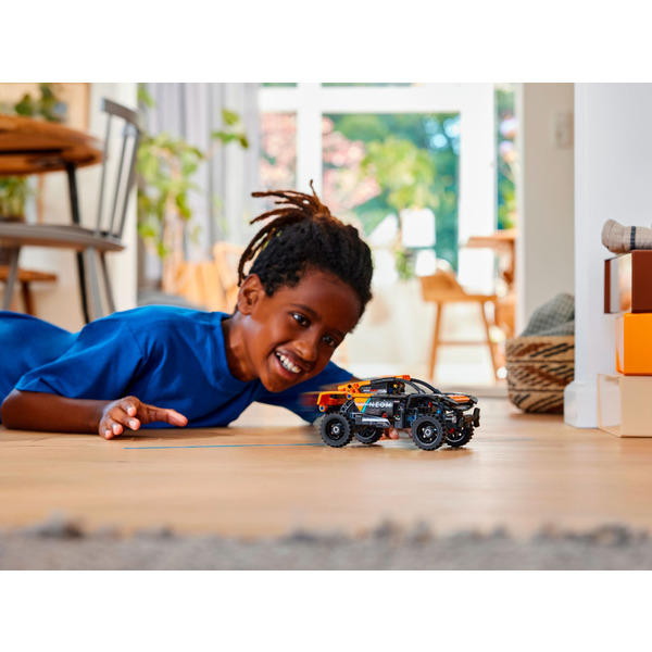 LEGO Technic Автомобіль McLaren Extreme E - Набір для перегонів (42166)