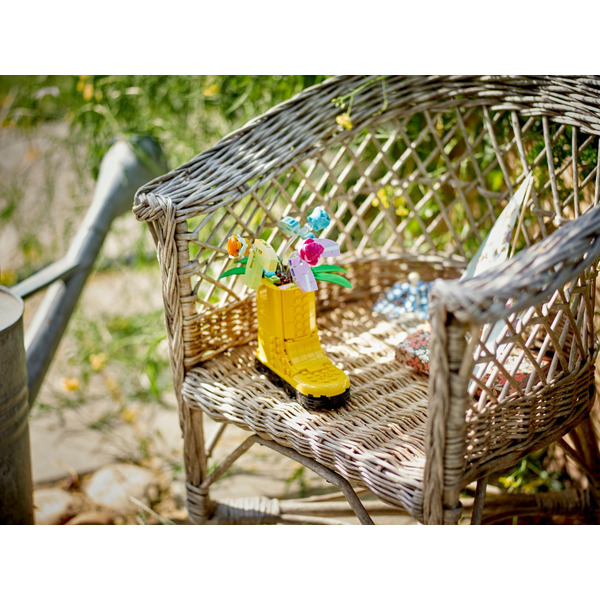 LEGO Creator: Квіти в лійці - набір з 420 деталей (31149)