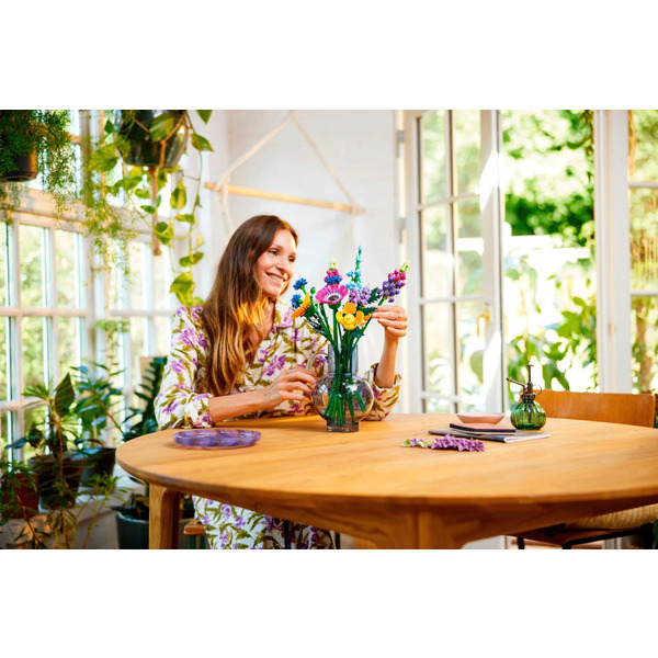 LEGO Icons: Field of Flowers Bouquet - 939 Pieces (10313)