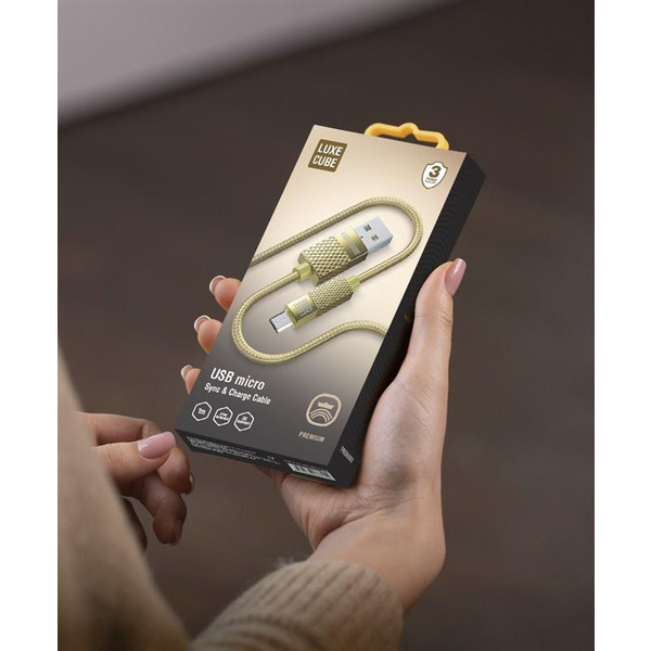 Кабель Luxe Cube Premium 8889986489885