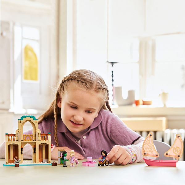 Конструктор LEGO 75681 Wicked Глинда, Эльфаба и Несароза в Университете Шиз