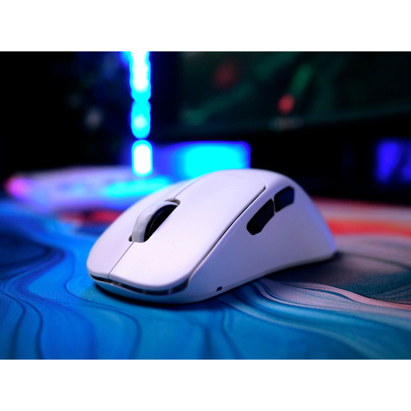 Миша Cherry XTRFY M64 8K WL RGB White CX-M64W-PRO-WHITE