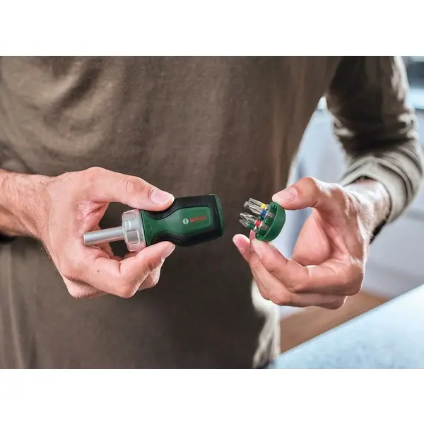 Викрутка з храповиком Bosch 6 насадок