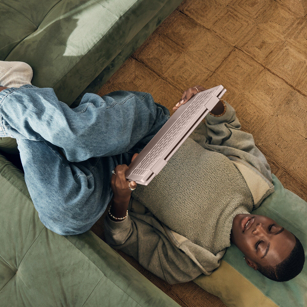 Ноутбук HP Pavilion x360 14-ek2004ua (AQ8P2EA)