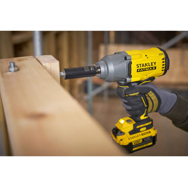 Гайковерт ударний акумуляторний STANLEY FATMAX SFMCF940M1