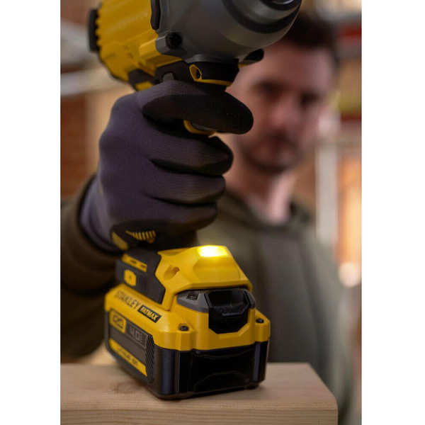 Гайковерт ударний акумуляторний STANLEY FATMAX SFMCF940M1