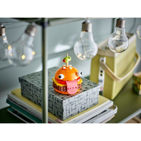 LEGO Fortnite Durrr Burger Building Set 193 Pieces (77070)