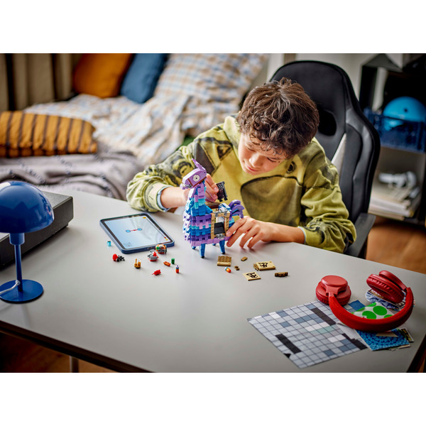 LEGO Fortnite Supply Llama: 691 деталь (77071)