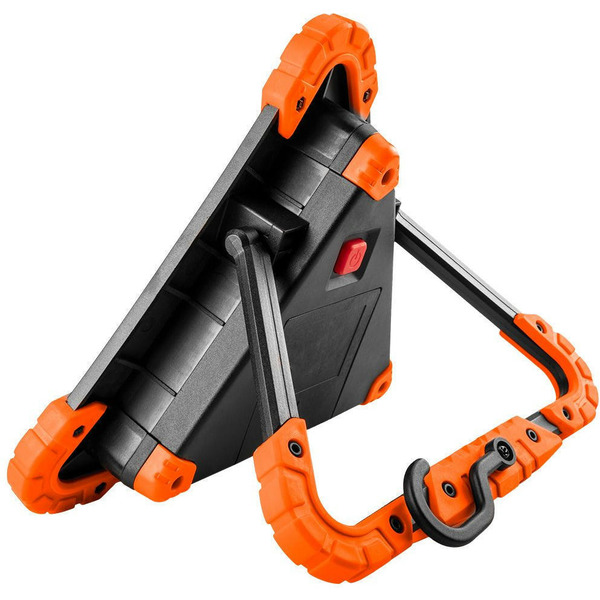 Прожектор на батарейках Neo Tools, трикутний, ААх4, 205x226x45мм, 800лм, 10Вт (99-076)