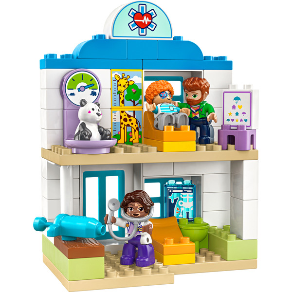 Конструктор LEGO Duplo Town Впервые: визит к врачу (10449)