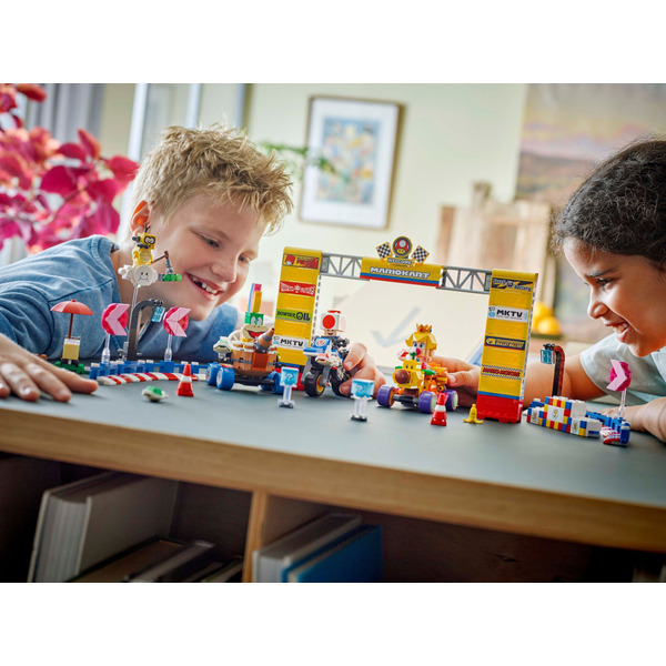 Конструктор LEGO Super Mario: Mario Kart Baby Peach & Grand Prix. Набір 72036