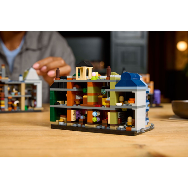 LEGO Harry Potter: Diagon Alley Magic Shops Building Set (76444)