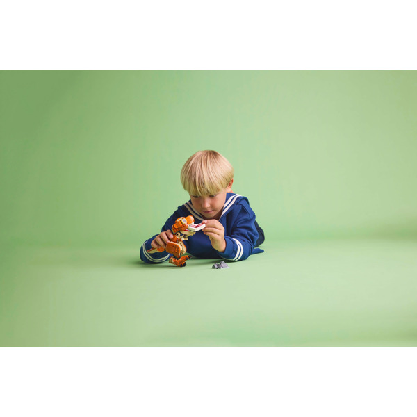 Конструктор LEGO Jurassic World Little Eatie: тиранозавр (76967)