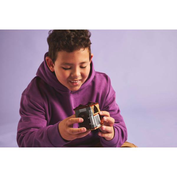 LEGO Speed Champions: Болид F1 Ferrari SF-24 (77242) LEGO Harry Potter: Замок Гогвортс: урок чарів 204 деталі (76442)