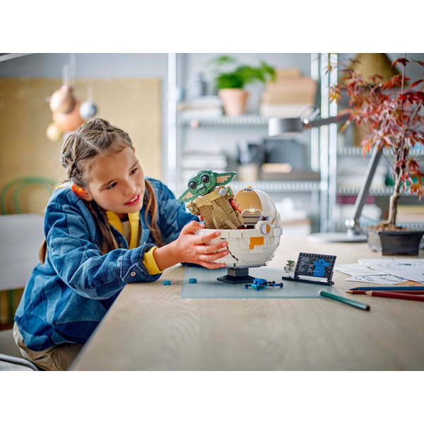 Конструктор LEGO Грогу в воздушной качели (75403)