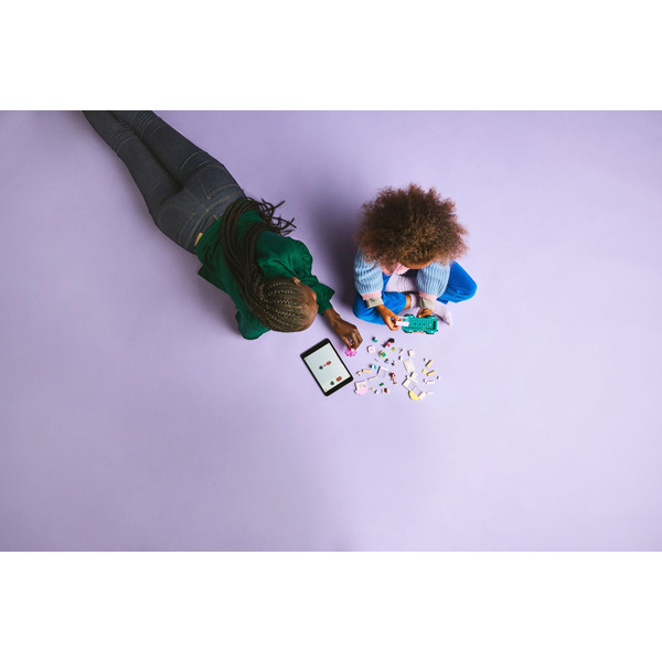 LEGO Friends Хартлейк-Сити. Фургон с мороженым (42644)