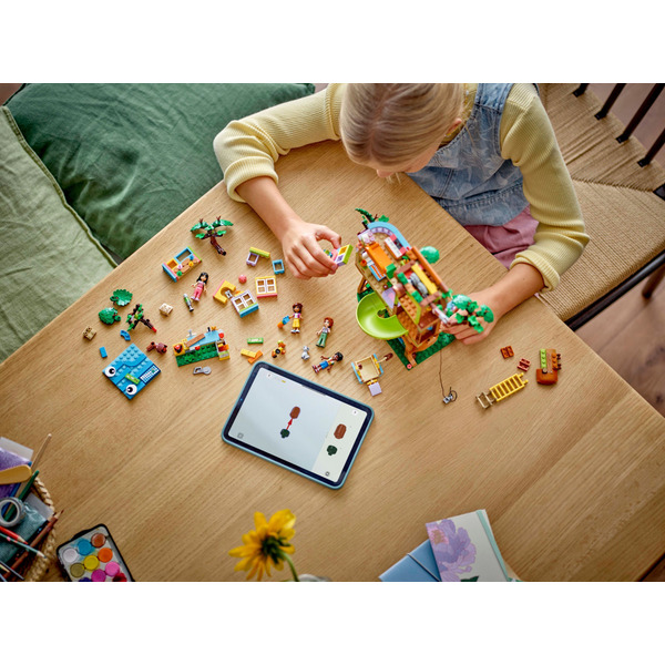LEGO Friends Тусовка у будиночку дружби на дереві (42652)