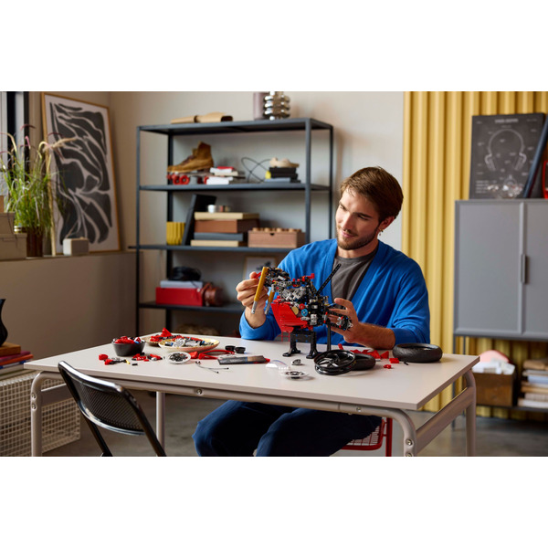 LEGO 42202 Technic Ducati Panigale V4 S – набор конструктора мотоцикла Ducati Panigale V4 S