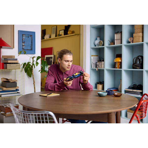 LEGO Speed Champions Oracle Red Bull Racing RB20 F1 Конструктор