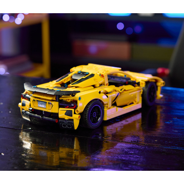 LEGO 42205 Technic Chevrolet Corvette Stingray