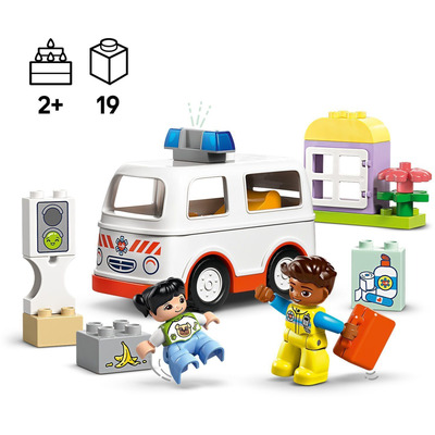 Конструктор LEGO DUPLO Швидка допомога з водієм 19 елементів (10447)