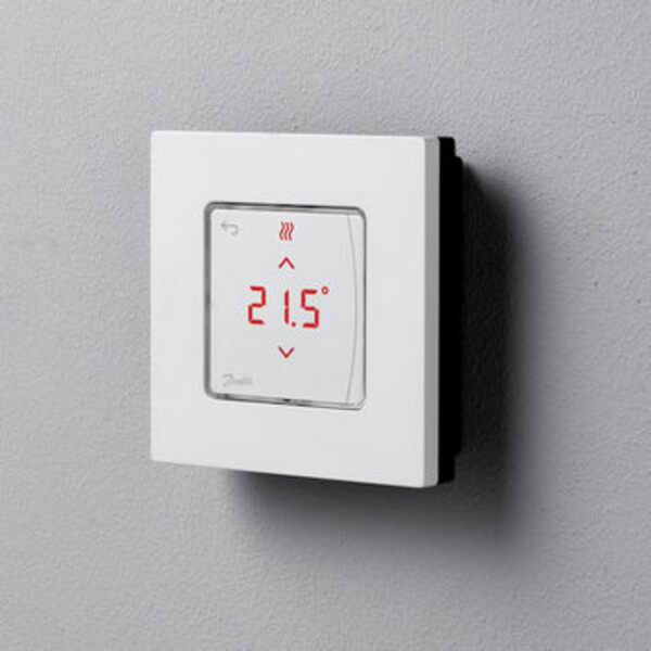 Програмований сенсорний терморегулятор Danfoss Icon Display 230V, On-wall, білий (088U1015)