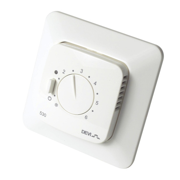 Терморегулятор Devi Devireg 530 +5...45° механический встроенный проводной датчик 15A 230В белый