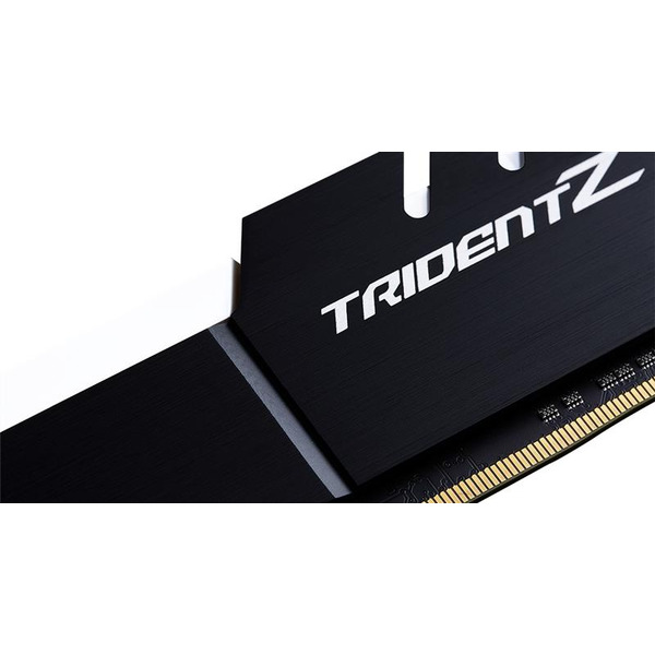 Оперативна пам'ять G.Skill Trident Z F4-3600C17D-32GTZKW